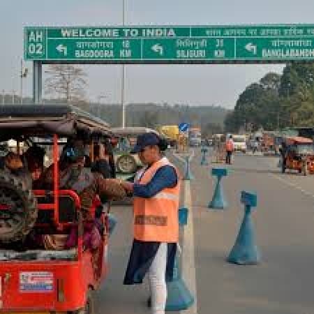 British doctors arrested for setting foot in India ‘out of curiosity’