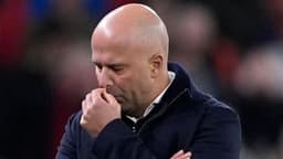 'Liverpool in full-blown crisis and Slot under severe pressure'