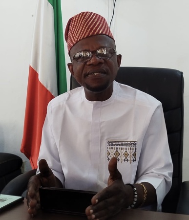 Defectors now onlookers in APC, says Tella, Ogun PDP chairman