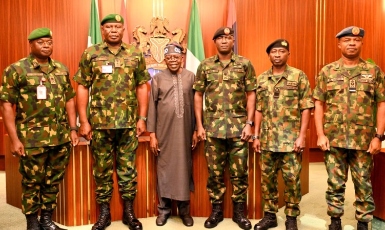 Tinubu convenes urgent security meeting with Service Chiefs at Aso Rock