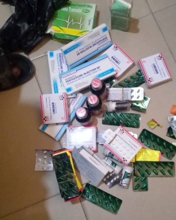 Police arrest 'nurse' for selling prohibited drugs in Delta hotel