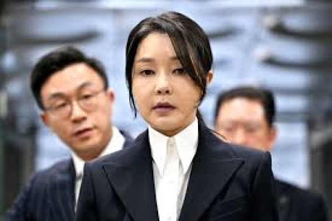 South Korea's ex-first lady jailed for 20 months for bribery