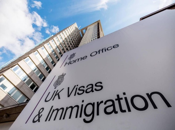‘Unavoidable’ Home Office delays disrupt UK universities January intake