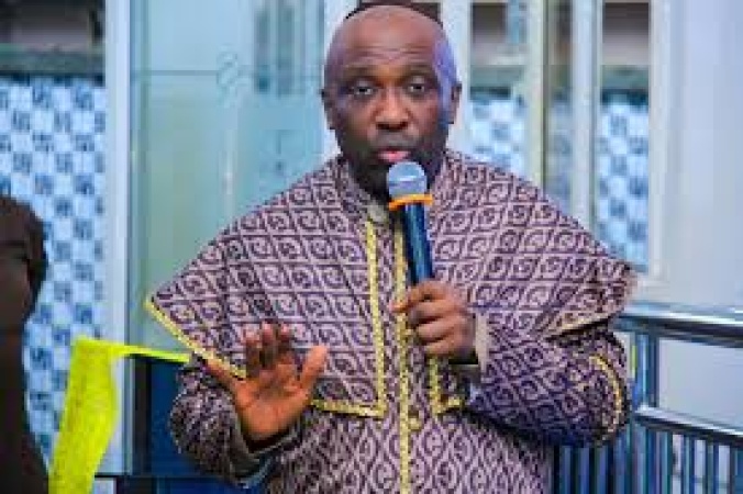 Decampees will destroy your party, Primate Ayodele warns APC