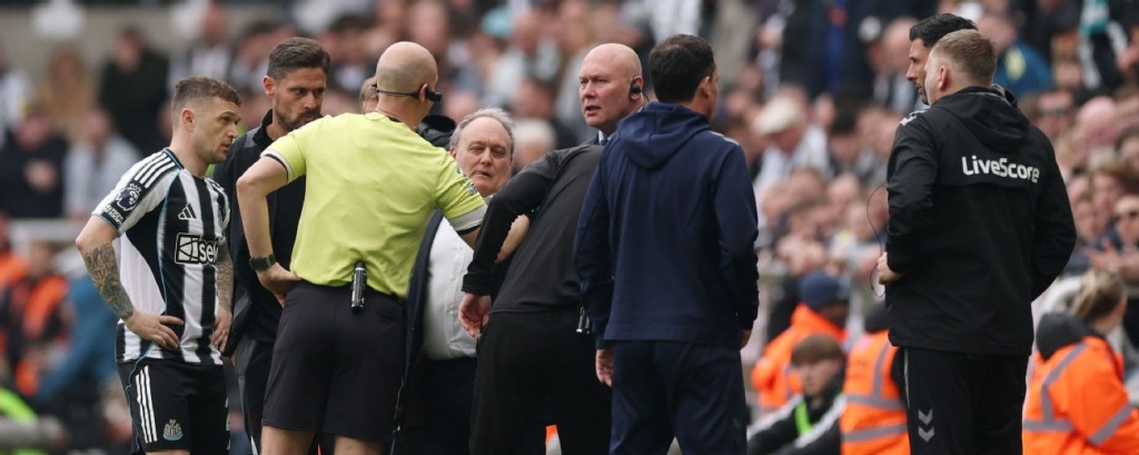 Premier League probes alleged racist abuse in Newcastle-Sunderland derby