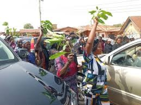 Jos: Women protest mass burial of attack victims, demand release of arrested youths