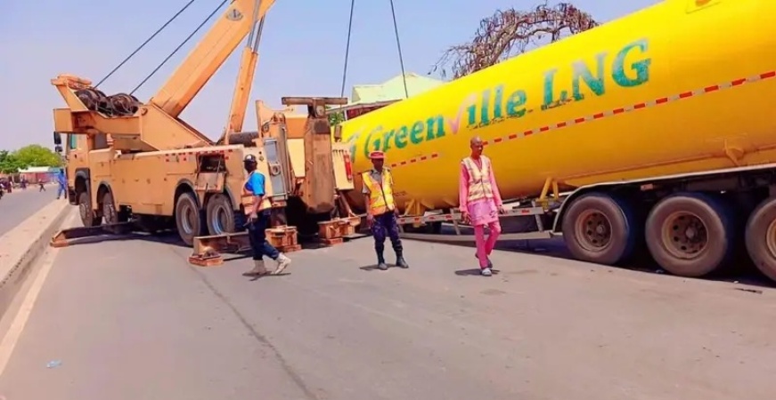 FRSC confirms 3 injured in LNG Tanker fire in Kaduna