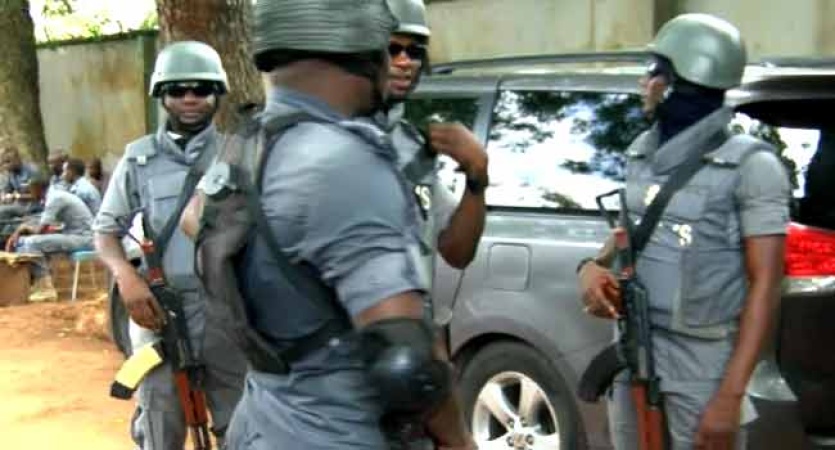 Customs intercepts bus with military camouflage, drugs worth ₦259m in Ogun
