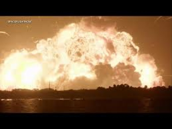 Exploding rocket casts doubts over Nasa's Moon plans Explosion of Blue Origin rocket is a setback for the company and for Nasa's Moon plans. 5 hrs ago Science & Environment
