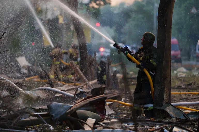 Russia warns foreigners to leave Kyiv as it prepares ‘systematic strikes’