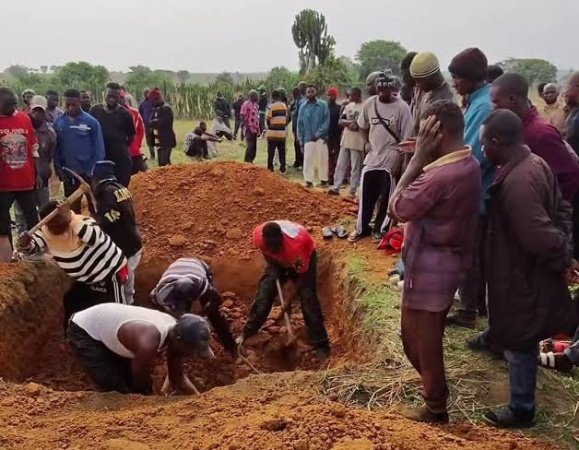 Plateau: Anguish, anger as eight victims of Barkin Ladi attack laid to rest