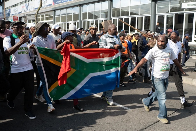 Xenophobic Attacks: Mozambique to repatriate 1,000 citizens from South Africa