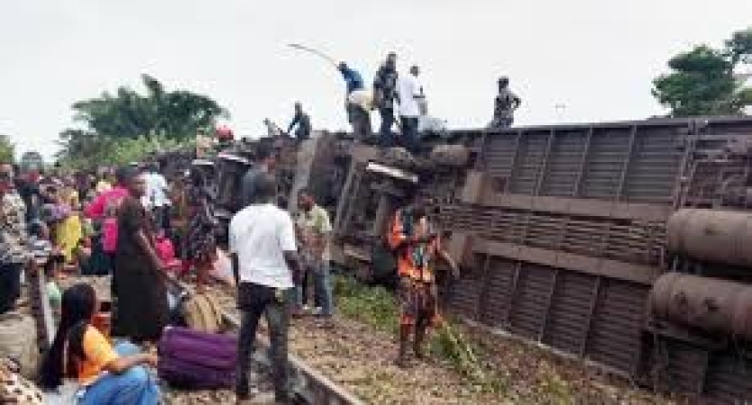 Warri–Itakpe train derails, 4 coaches capsize