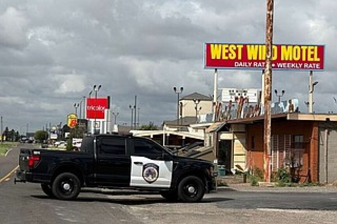 1 confirmed dead, 9 injured in Texas mass shooting