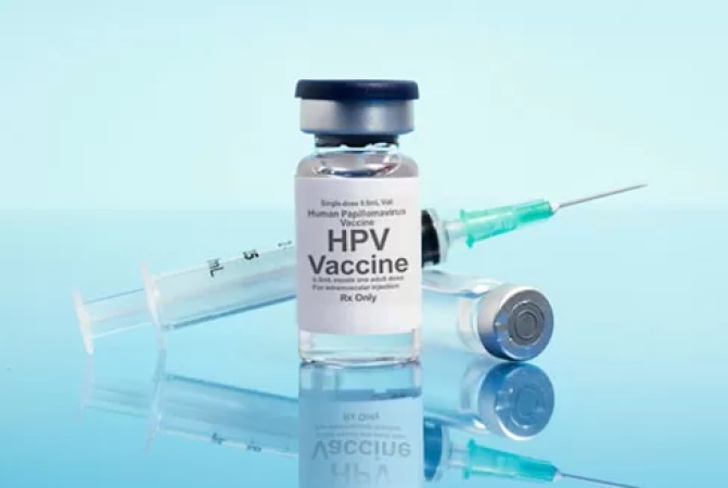Cervical cancer deaths fall to zero in young women given HPV vaccine