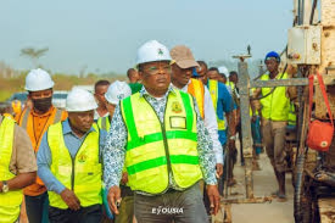 Umahi directs suspension of Ibadan-Ife-Ilesa Road reconstruction