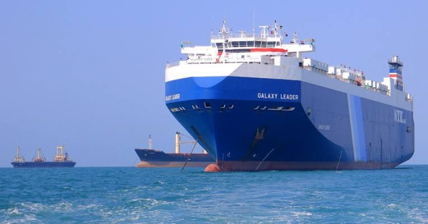 Dozens of ships head through Strait of Hormuz after US-Iran deal